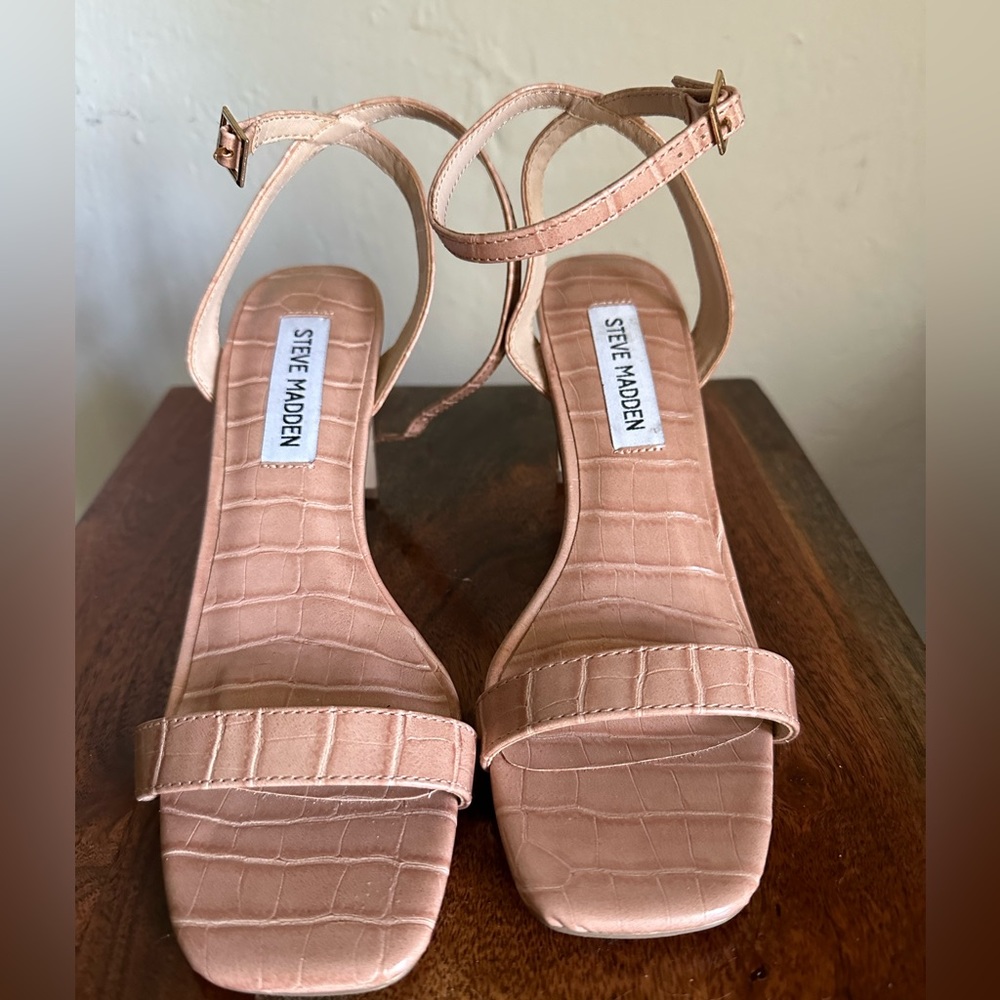 Steve Madden sandals
